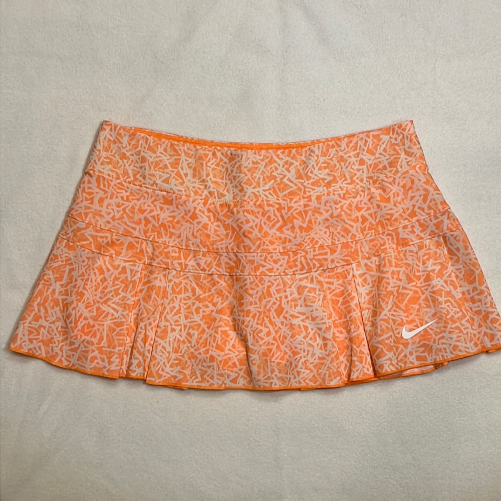 Nike DriFit Victory Printed Tennis Skirt - Orange / White - Medium